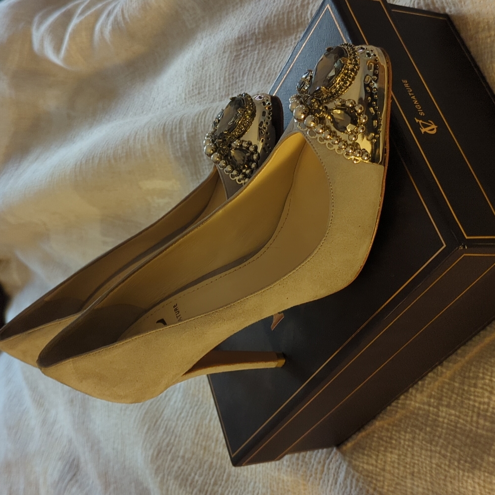 Vince Camuto Signature Women's shoes